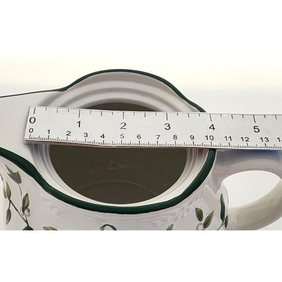 Teapot-Pfalzgraff-Winterberry Pattern-Embossed-White-Green-Red-Holds 24 oz - Picture 10 of 10